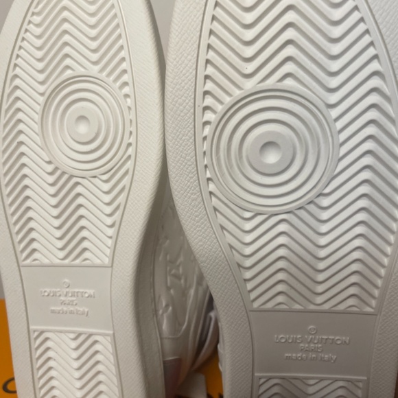 Louis Vuitton Rivoli Boot Sneakers Watercolor Edition These are 🔥🔥🔥 - Picture 8 of 10